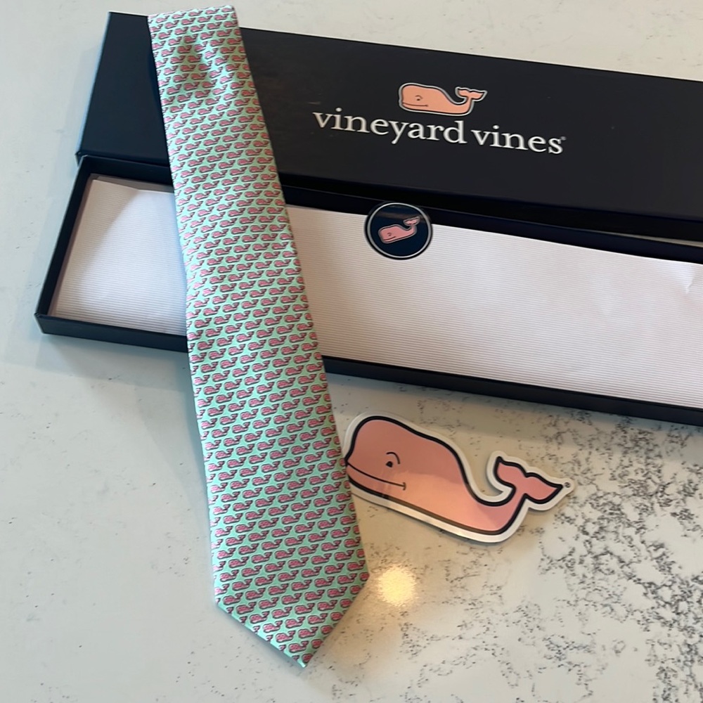 Vineyard Vines NWT boys tie - watermelon whale
